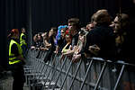 front242_crowd_06.jpg