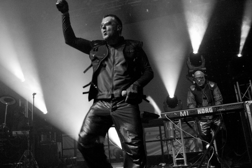 front242_20.jpg