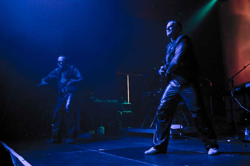 front242_26.jpg