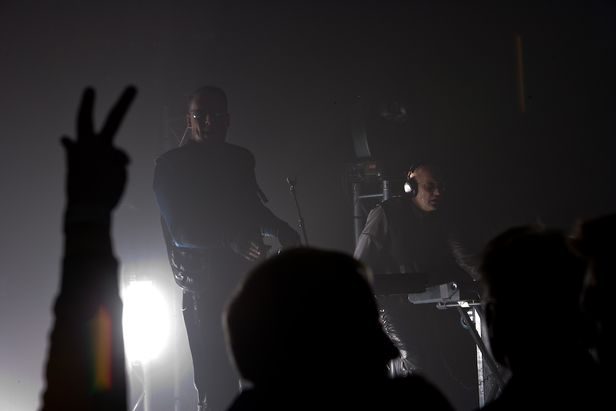 front242_31.jpg