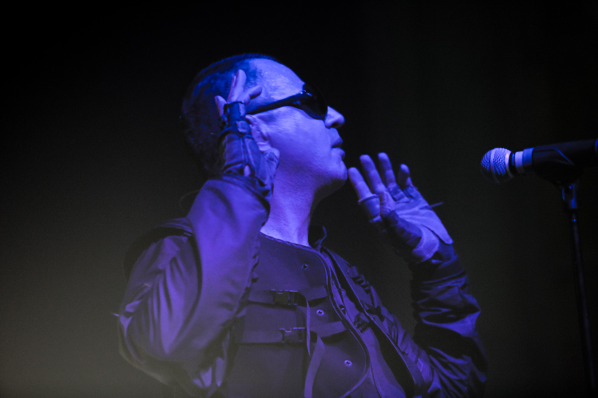 front242_42.jpg