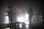 front242_04.jpg