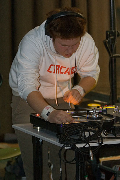 partyhall_dj_01.jpg