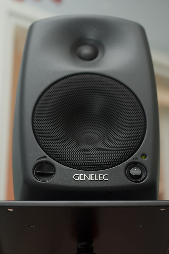 genelec_02.jpg